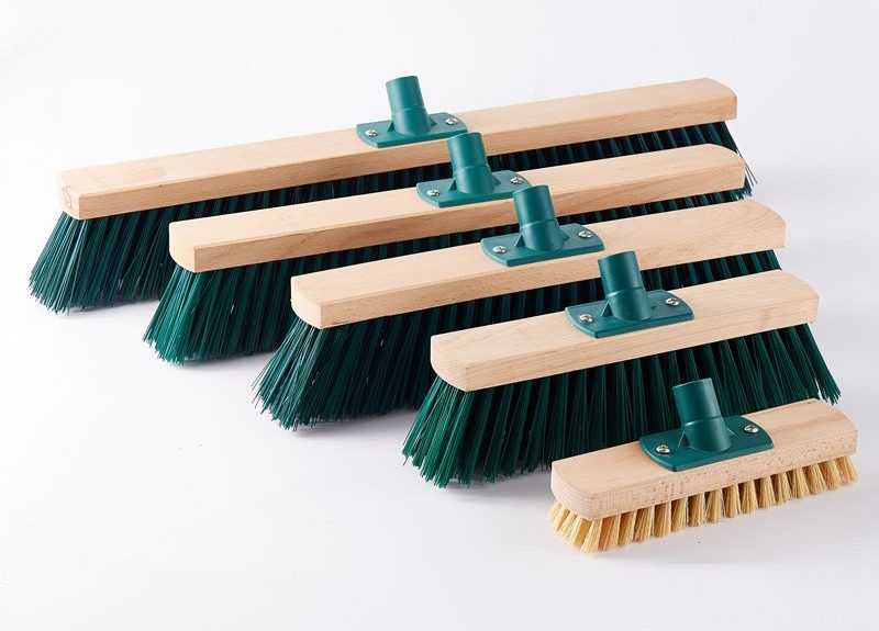 Broom 1